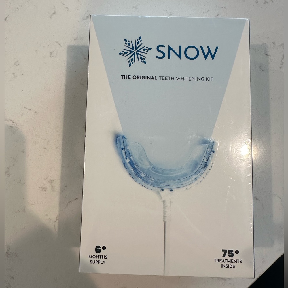 Snow teeth whiting kit brand new